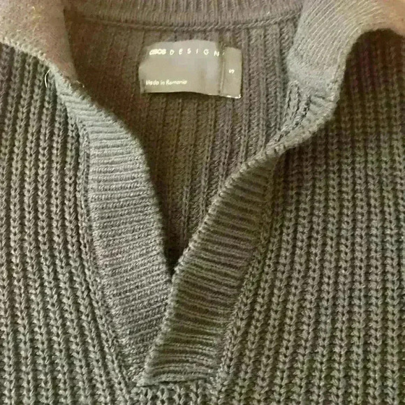 ASOS DESIGN v neck sweater with collar open knit in black size Small - Picture 11 of 12